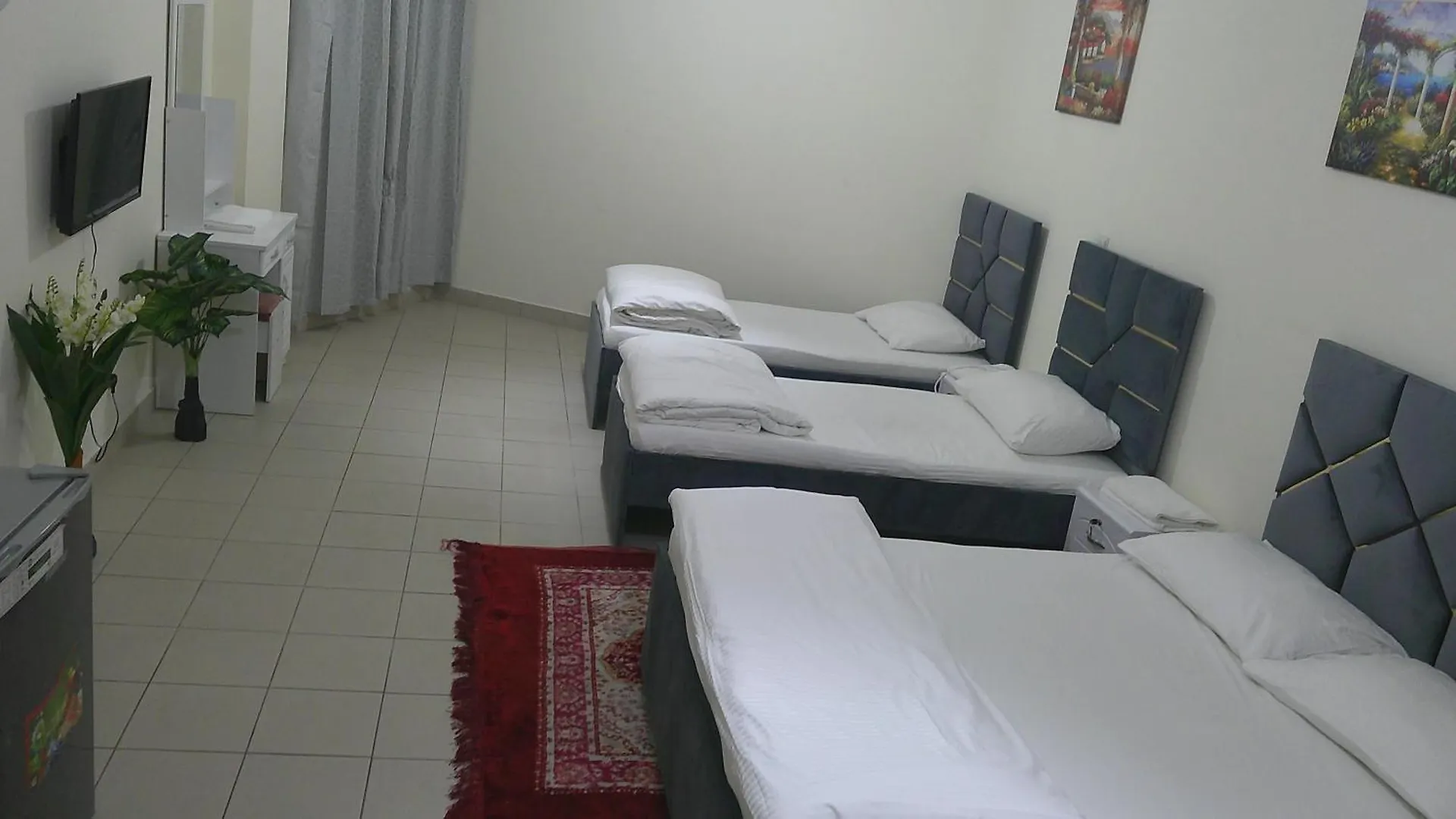 Ruby Star Hostel Dubai F2