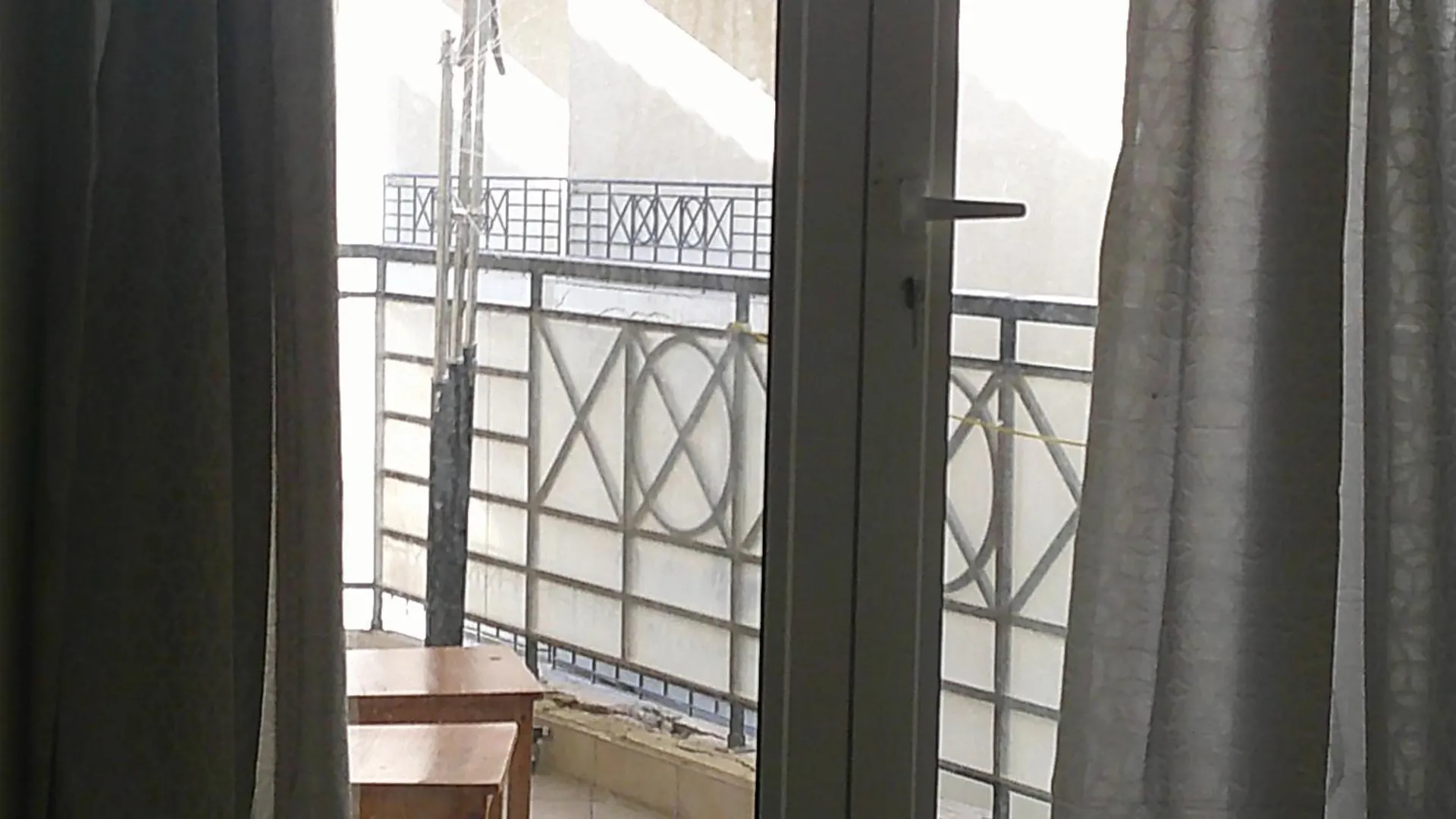 Ruby Star Hostel Dubai F2